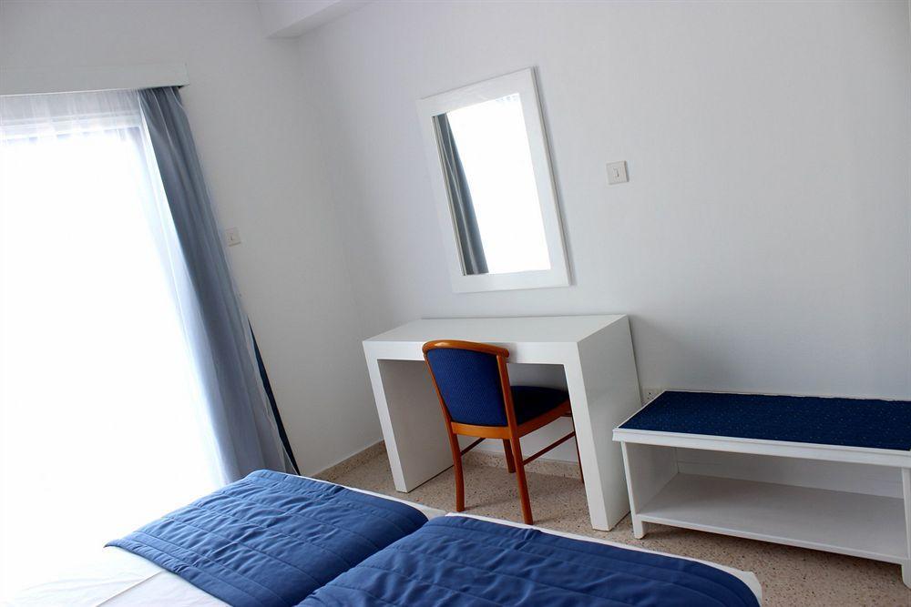 Flokkas Hotel Apartments Protaras Exterior photo