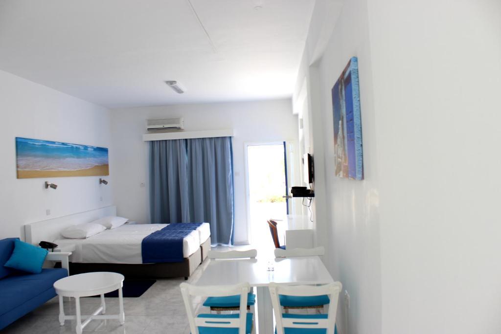 Flokkas Hotel Apartments Protaras Exterior photo